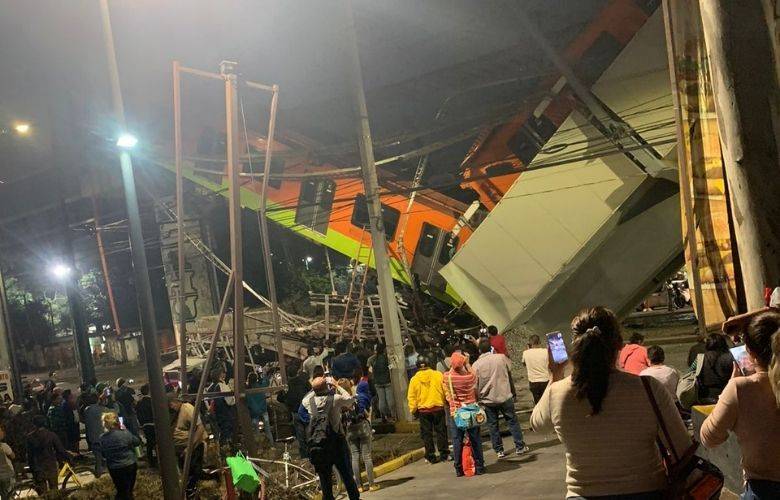 TheBunkerNoticias | Colapsa tramo elevado del Metro de la CDMX