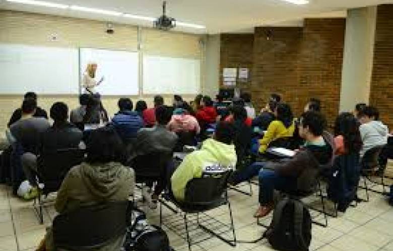 TheBunkerNoticias | UNAM regresa a clases con los alumnos en las aulas, no en casa