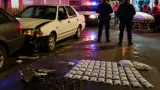 Detienen en Ciudad Obregón a dos jóvenes tras presunto ataque a policías; aseguran arma y droga