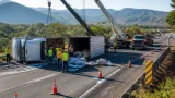 Dos accidentes de tráiler colapsan la autopista Guadalajara–Colima a la altura de Sayula, Colima