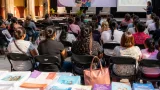 Huamantla refuerza programas de crianza con conferencia para madres, padres y cuidadores