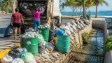 Salina Cruz refuerza recolección de basura; persisten prácticas que aumentan riesgo de inundaciones