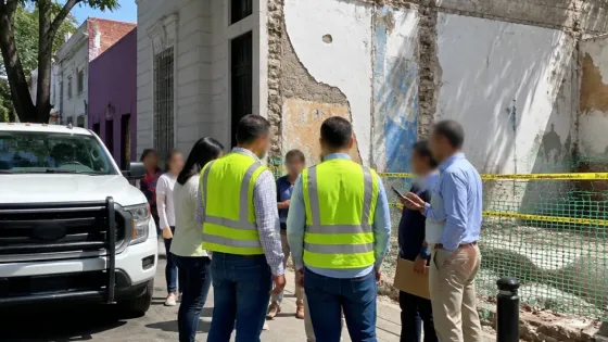 Cuauhtémoc: Alcaldía atiende denuncia vecinal por predio presuntamente en riesgo