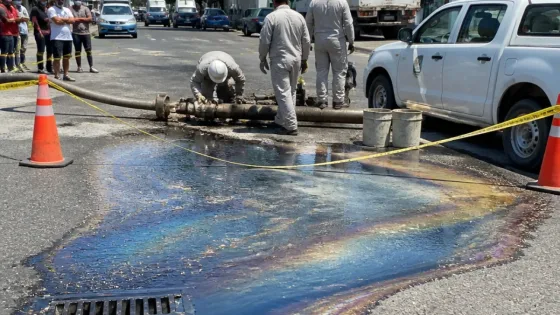 Derrame de hidrocarburo en Poza Rica moviliza a Pemex y protección civil