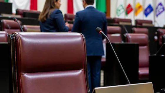 Héctor Yunes mantendrá curul en el Congreso de Veracruz tras mudar su militancia