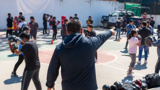 Naucalpan impulsa clases gratuitas de box para alejar a jóvenes de las adicciones