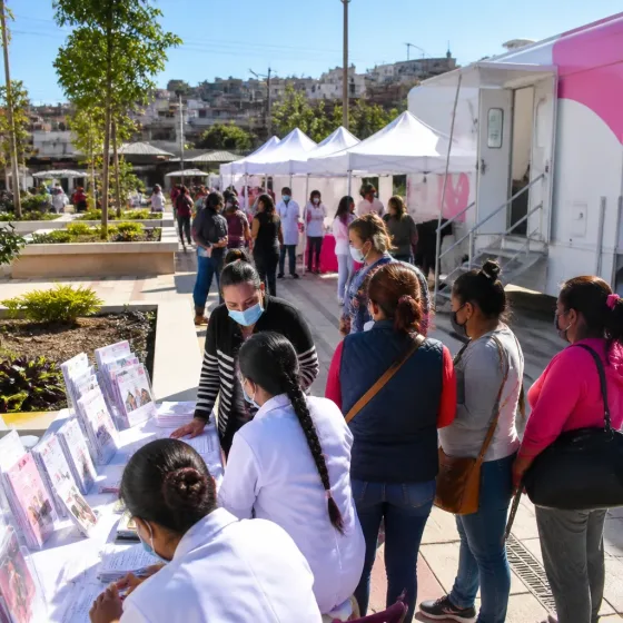 DIF Puebla lleva consultas, mastografías y estudios gratuitos a la colonia Guadalupe Hidalgo