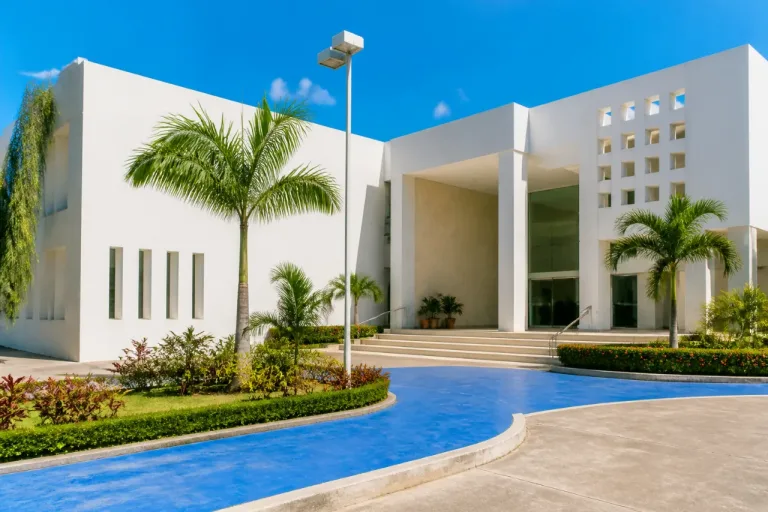 Cae en Mérida presunto feminicida y es trasladado a Cancún; le dictan prisión preventiva