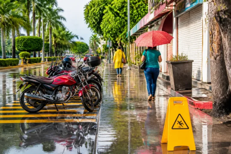 Clima en Ciudad Valles: lluvia ligera y ambiente fresco, máximas de 24–26°C