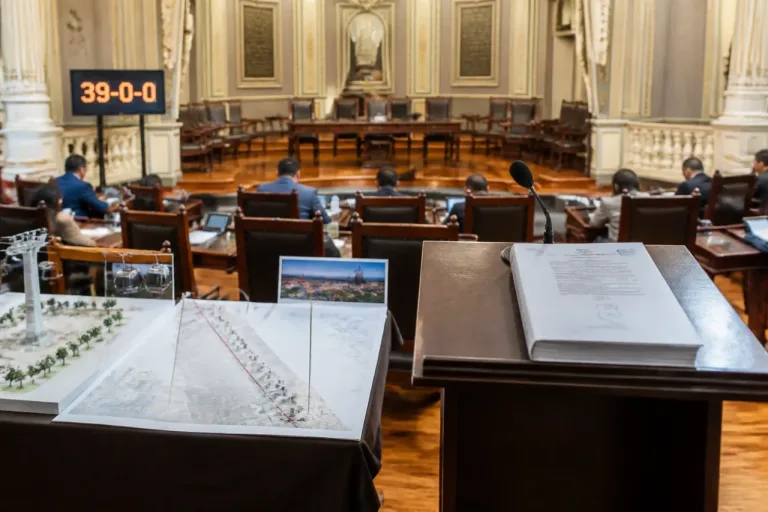 Congreso cita a coordinador de Gabinete para explicar avances del Teleférico en Puebla