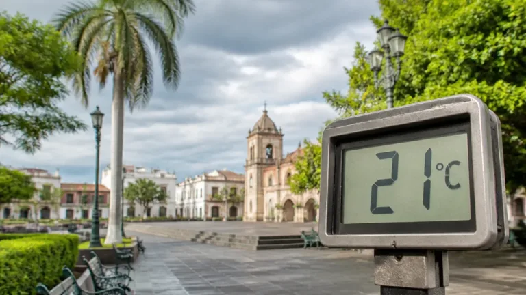Cuernavaca: jornada templada y cielo muy nuboso; máxima prevista de 27°C