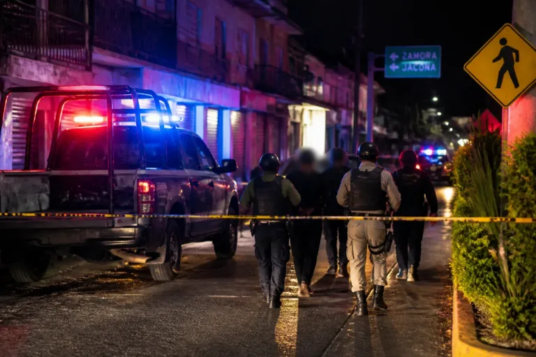 Detienen en Zamora a dos por extorsión; suman 12 extranjeros capturados en Michoacán