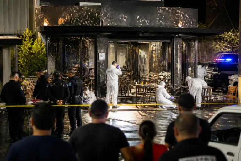 FGE atribuye a CJNG la balacera en una taquería de Tecate; autoridades mantienen investigación