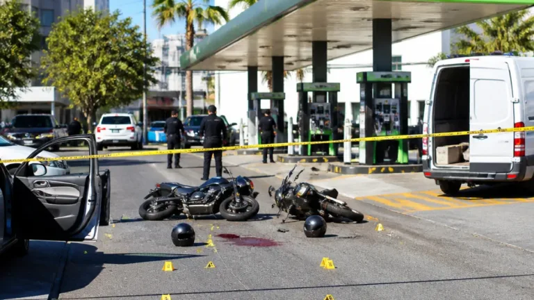 Guadalajara: Asaltan y balean a conductor en avenida Colón; policías investigan