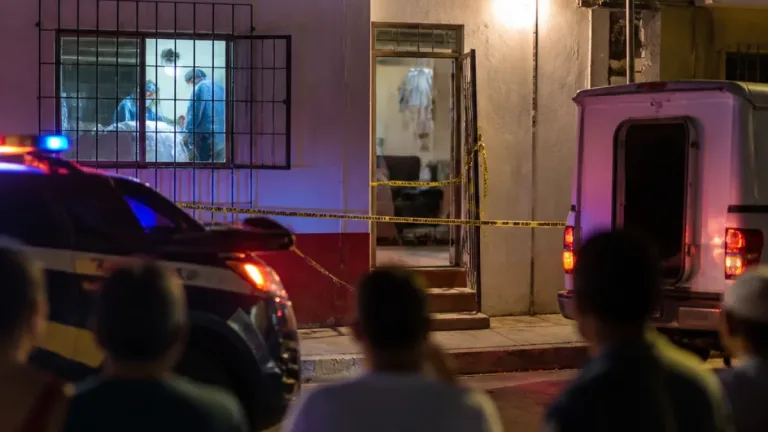 Hallan en Mérida a una pareja sin vida; Fiscalía investiga presunto feminicidio y suicidio