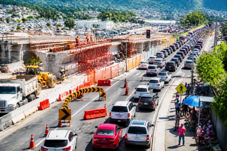 Obras en el libramiento elevan el tráfico en la zona poniente de Tuxtla Gutiérrez
