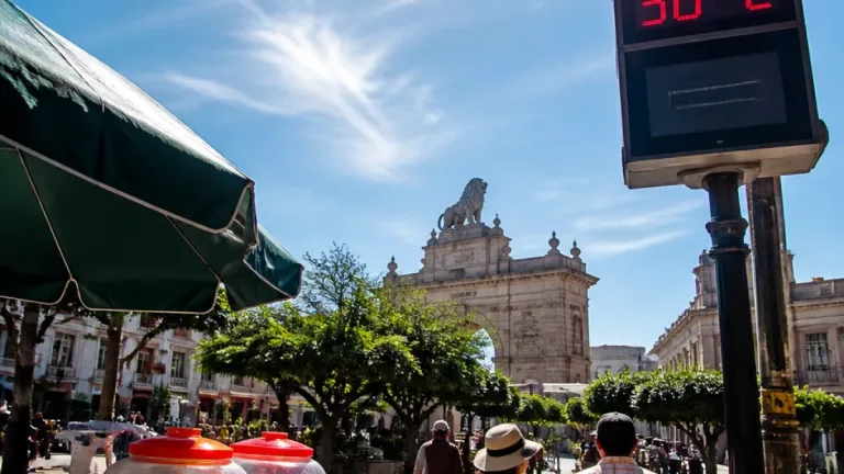 Ola de calor en el norte: qué deben tomar en cuenta habitantes de León ante temperaturas altas