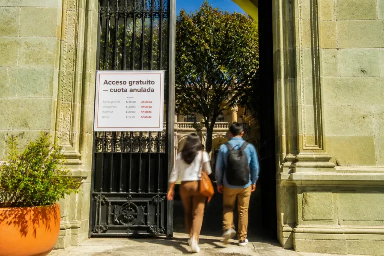 SCJN frena cobro para entrar a bibliotecas en Oaxaca de Juárez