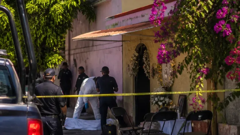 Tiroteo en velorio de Tzintzimeo deja al menos tres muertos y cuatro heridos